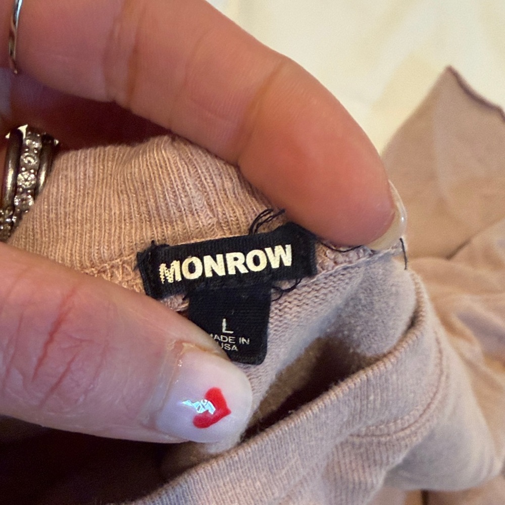 Matching Monroe Sweatshirt Short Set - Picture 4 of 6